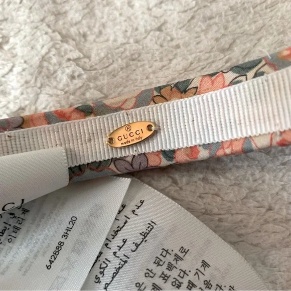 NWT Authentic Gucci Liberty Floral Print Silk Cushion Hair Band display picture 1